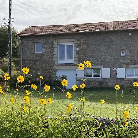 Le Pradou Hébergement de vacances Usson-en-Forez